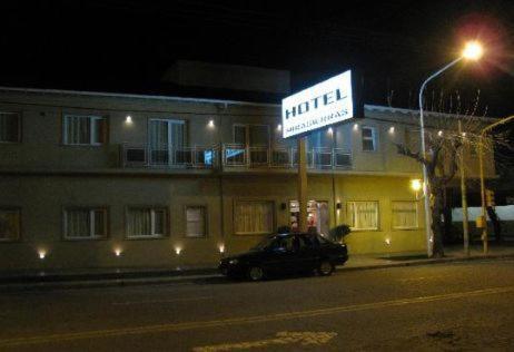 Hotel Mirasierras Tandil Buitenkant foto